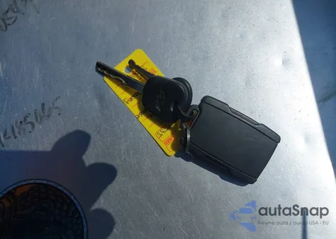 2015 Chevrolet Silverado 1500 1Lt из США, поврежденный, VIN 1GCVKREC3FZ414000